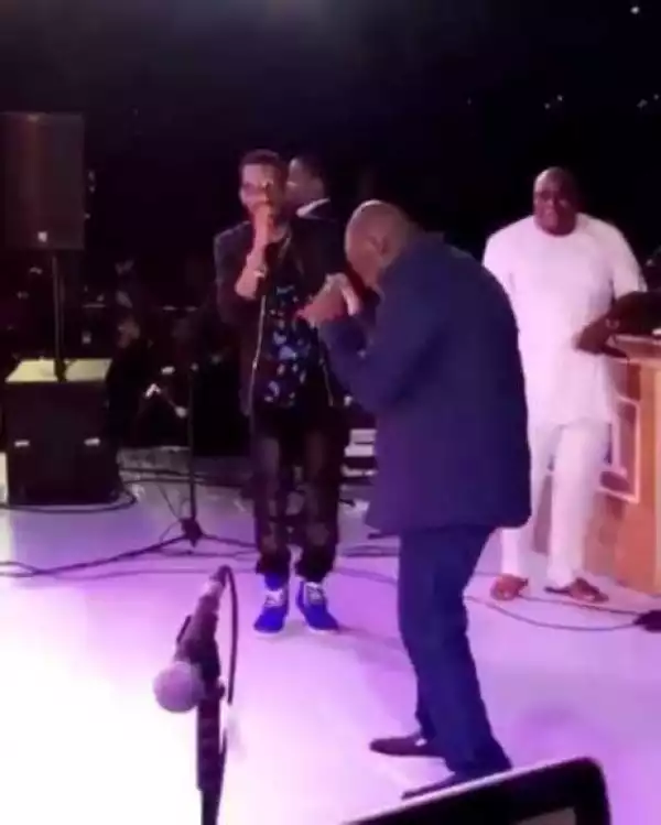 Governor Ambode Dances To 9ice’s ‘Gongo Aso’ At A Party (Photos)